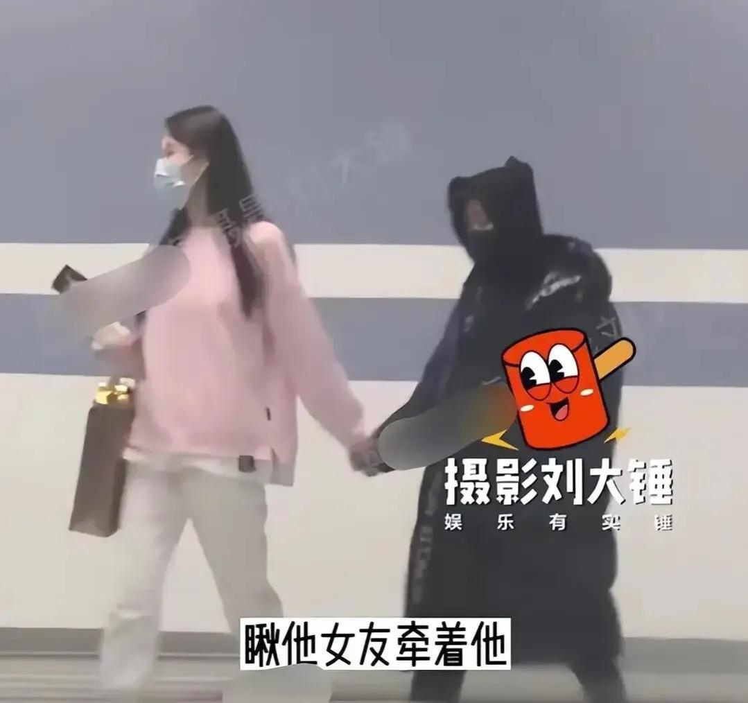 王宝强最新女友身份揭秘，背后的故事浮出水面